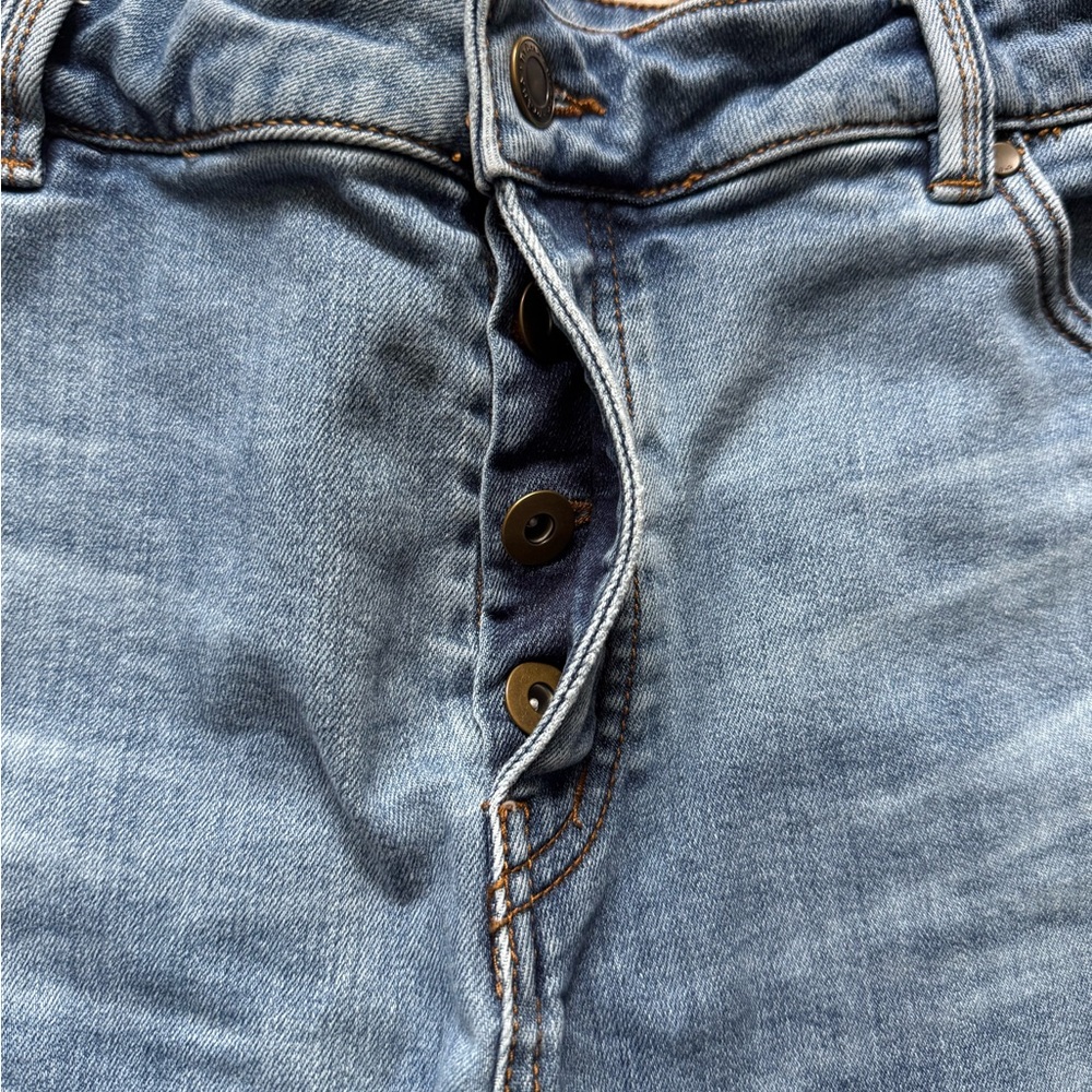 Prana Classic Blue Jean Shorts - Picture 3 of 5